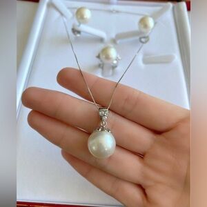 Authentic South Sea Pearl with Diamonds Set